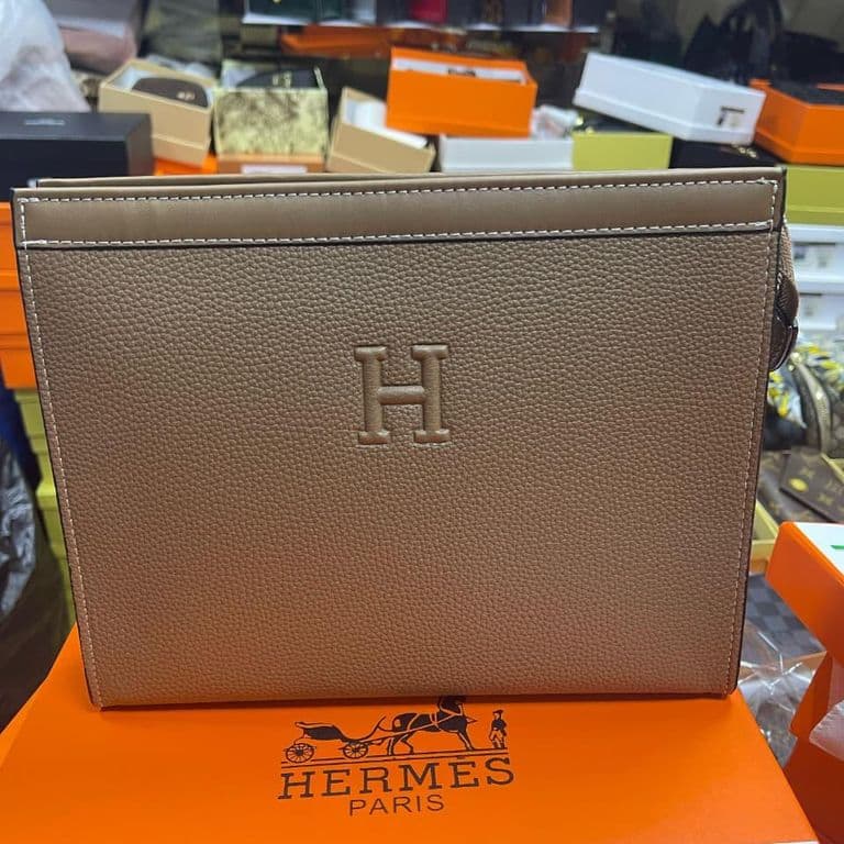 HERMES Unisex Clutch Bag